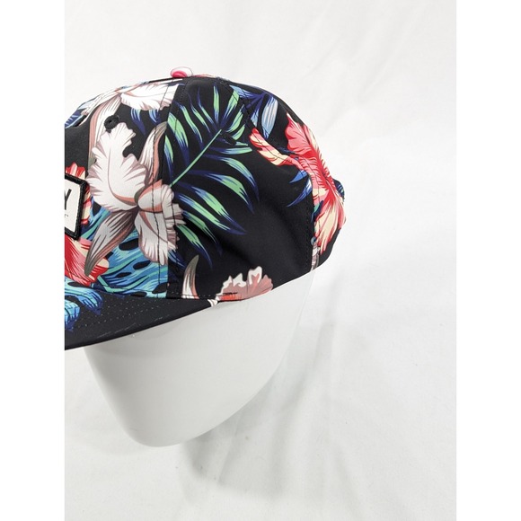 New No Tags Truly Hard Seltzer Floral Snapback Hat Flower Patch Multicolor - Picture 2 of 5